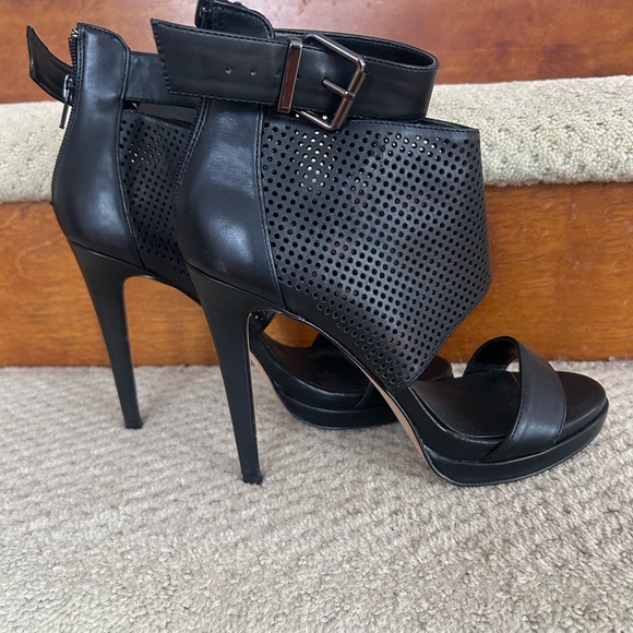 Aldo Black Perforated Heels - Picture 11 of 13